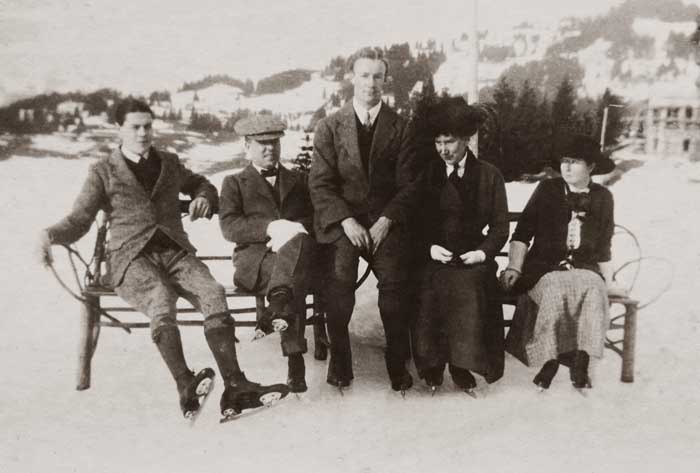 John Doe with his family in 1958